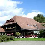 Le Relais Des Chateaux Forts מלון 3*